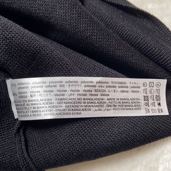 NWT Zara Off the Shoulder sweater - Picture 3 of 3